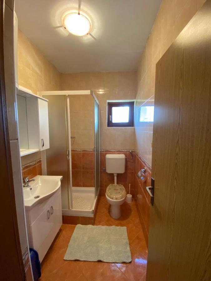 Apartments Irina Rovanjska Bagian luar foto