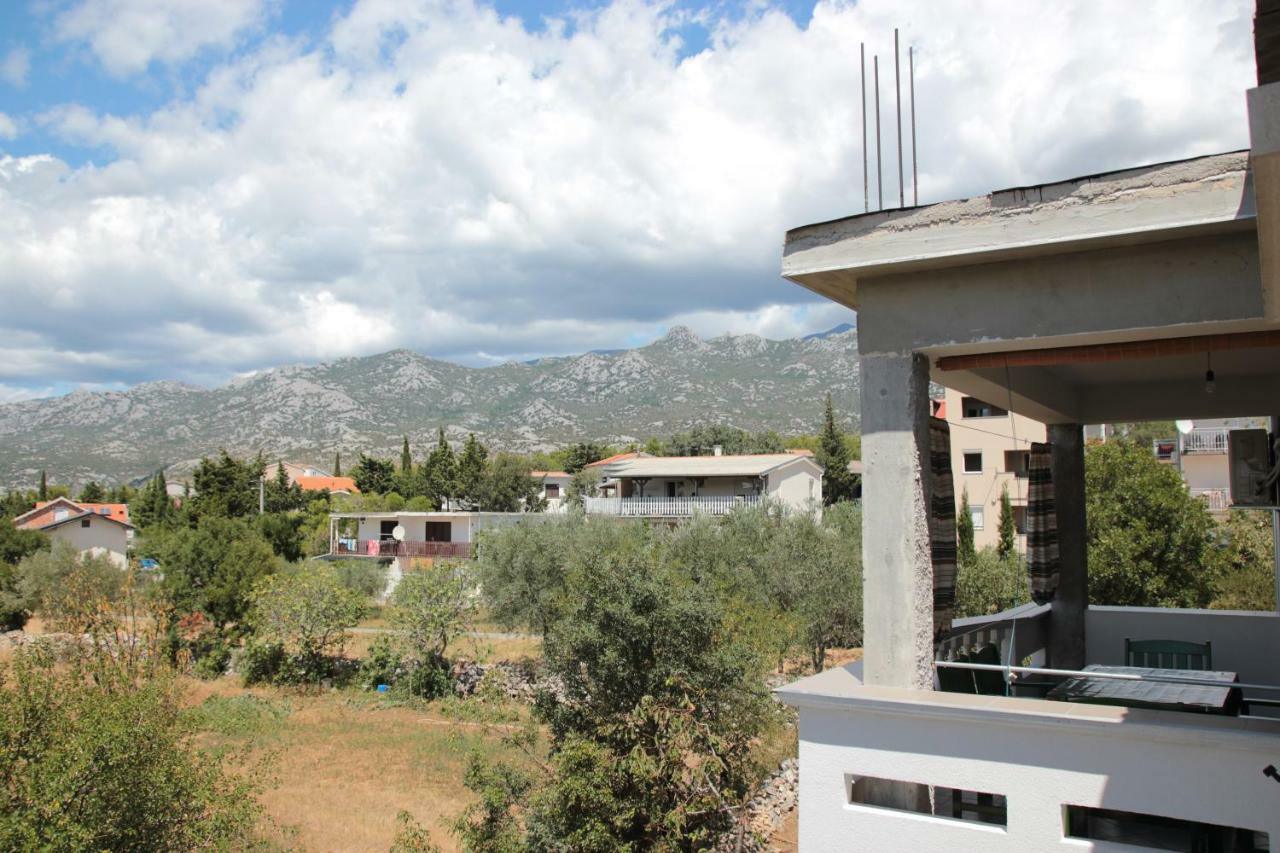 Apartments Irina Rovanjska Bagian luar foto