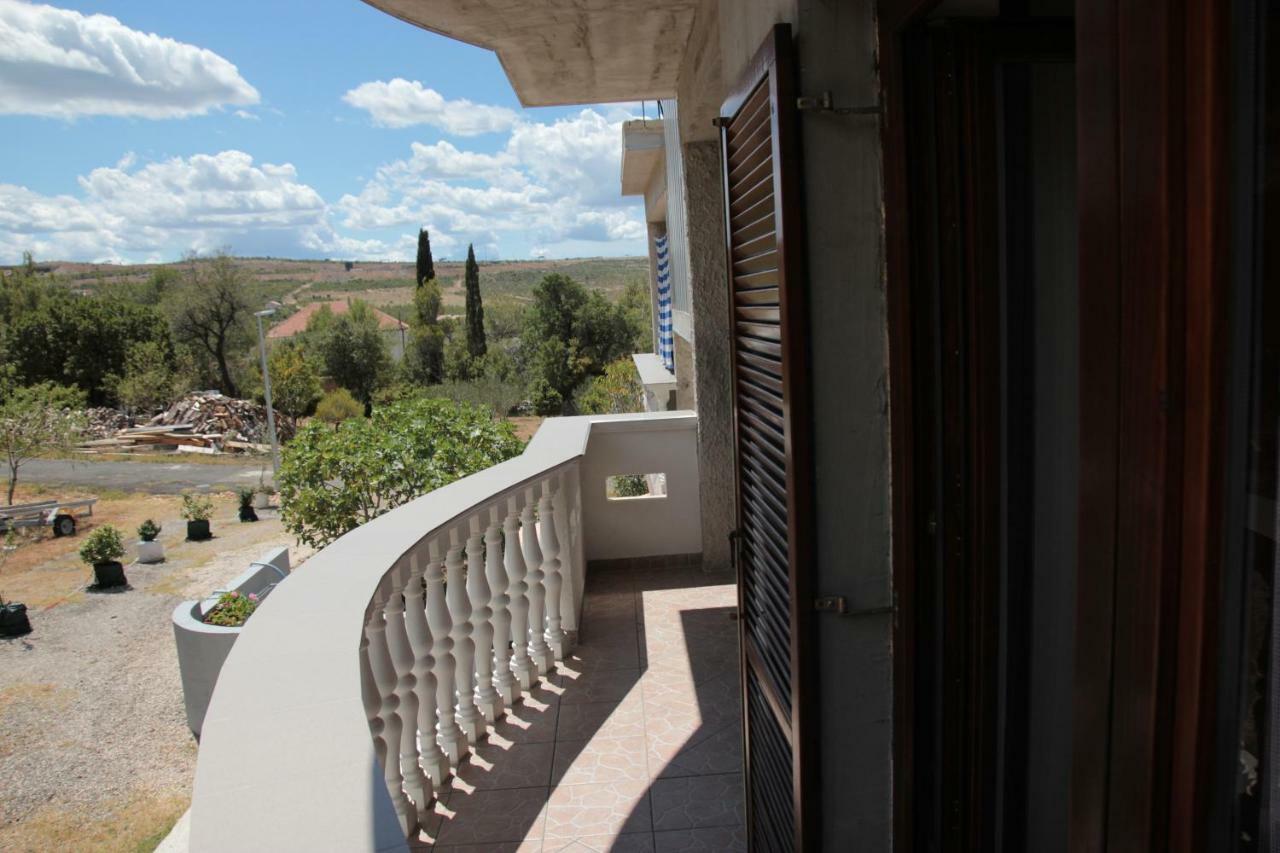 Apartments Irina Rovanjska Bagian luar foto